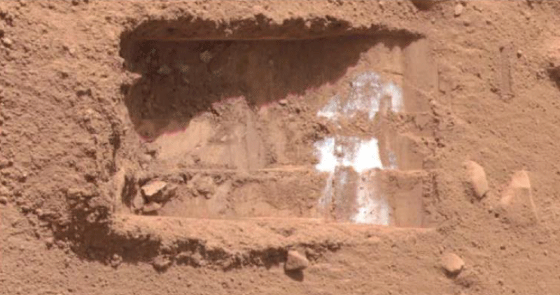 Near-surface ice revealed by digging on the Phoenix mission. Adapted from Reference [66].